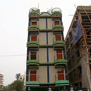 Oyo 3634 Apartment Rk Hospitality Liluāh Exterior photo