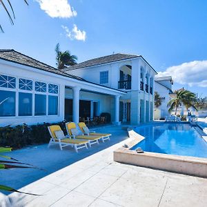 La Mouette Cable Beach Bahamian Villa 拿骚 Exterior photo