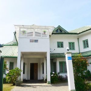 塞姆里假日简易别墅住宿加早餐旅馆 努沃勒埃利耶 Exterior photo