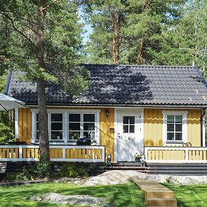 Lovely Home In Strngns With Kitchen Strängnäs Exterior photo