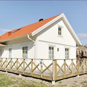 Pet Friendly Home In Fjllbacka With Wifi Fjällbacka Exterior photo