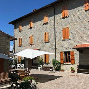 Albergo Ristorante Letizia 丘西-德拉弗娜 Exterior photo