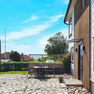 4 Person Holiday Home In H Lleviksstrand Hälleviksstrand Exterior photo