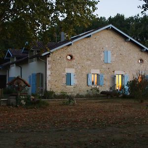 AngouméDomaine Hias住宿加早餐旅馆 Exterior photo