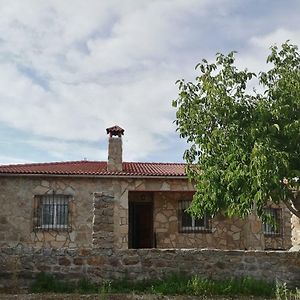 Mesegar de Corneja El Mirador Del Corneja旅馆 Exterior photo