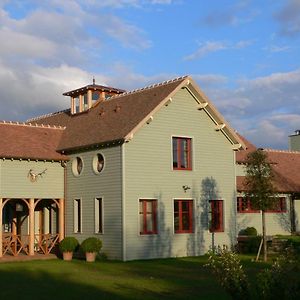 Lodge Saint-Hymer Exterior photo