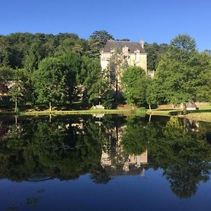 Gite La Maison Blanche Familiale Chateau La Roche Racan Saint-Paterne-Racan Exterior photo