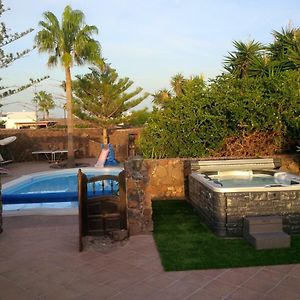 Villa Piscine Jacuzzi Puerto Del Carmen 卡门港 Exterior photo