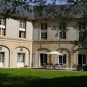 Tilly-sur-SeullesMagnifique Chateau Renove Proche Bourg Grand Parc Belle Terrasse Billard, Ping Pong, Proche Bayeux Et Plages Du Debarquement别墅 Exterior photo