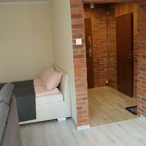 Alibi Apartament Boleslawiec 博莱斯瓦维茨 Exterior photo