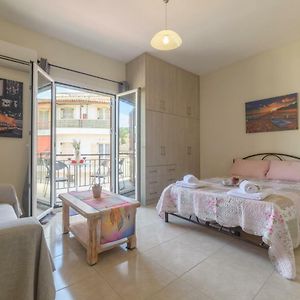 Mantouki Cosy Apartment Corfu  Exterior photo