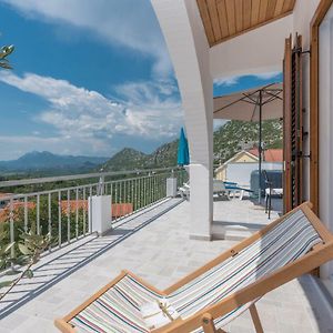 Holiday Home Horizonte With Jacuzzi Gornja Brela Exterior photo