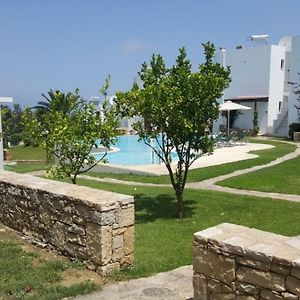 Splendid Holiday Home In Crete With Swimming Pool 罗希姆诺 Exterior photo