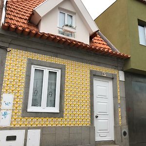 Yellow Tiled House 阿威罗 Exterior photo