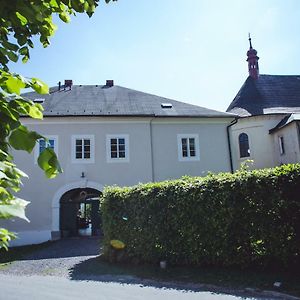 Baroque Mansion Czech Paradise 1750 A. D. Malá Skála Exterior photo