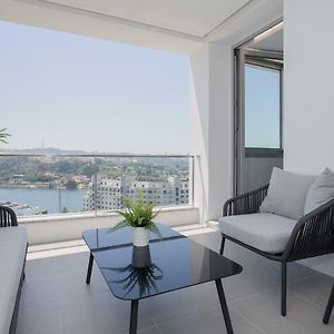Liiiving In Porto - Luxury River View Apartments Valbom  Exterior photo