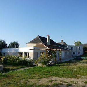 AmbillouDomaine Du Moulin Neuf住宿加早餐旅馆 Exterior photo