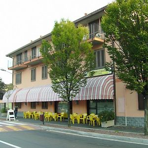 Ii高尔夫酒店 Muggiò Exterior photo