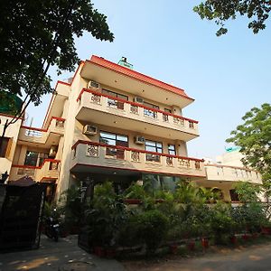古尔冈 Oyo 6589 Shubhdeep Aashiyana酒店 Exterior photo
