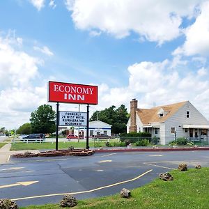 Economy Inn Taylorville Exterior photo