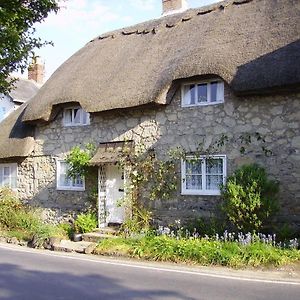 Ye Olde Cottage Niton Exterior photo