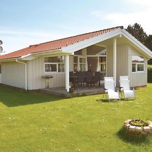 3 Bedroom Beautiful Home In Bog By Bogø By Exterior photo