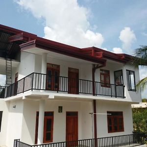 Kumudu Holiday Home 阿努拉德普勒 Exterior photo