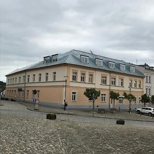 Apartman Na Namesti 卡什佩尔斯凯霍里 Exterior photo