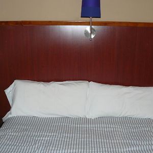 Hotel Alfa 恩坎普 Room photo