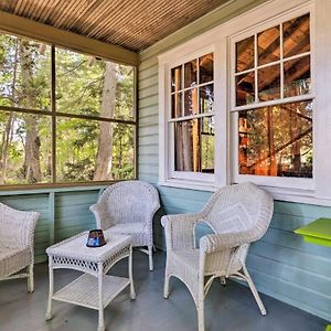 Southold Cottage With Deck And Grill - Walk To Beach Exterior photo