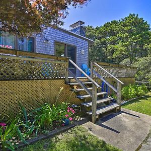 Coastal Wellfleet Cottage Walk To Chipmans Cove! Exterior photo