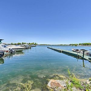 Home With Patio, 2 Blocks To St Lawrence River 克莱顿 Exterior photo