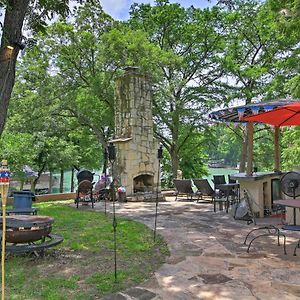 Patriotic Seguin Home With Outdoor Entertainment Exterior photo