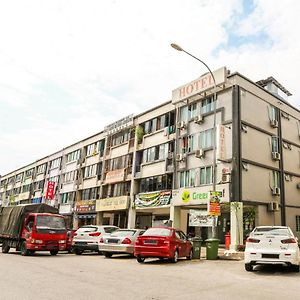 Oyo89581绿叶精品酒店 吉隆坡 Exterior photo