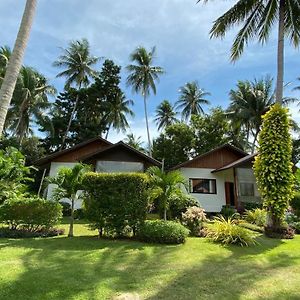 硕恩萨百家和瑞斯托酒吧度假屋 Taling Ngam Beach Exterior photo