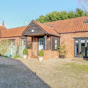 Stable Cottage Bradenham  Exterior photo