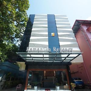 Guruvāyūr Remanika Regency酒店 Exterior photo