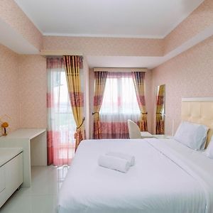 Affordable Price Studio Apartment At The Oasis Cikarang By Travelio 贝克西 Exterior photo