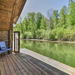 Floating Home On Columbia River With Provided Kayaks 温哥华 Exterior photo